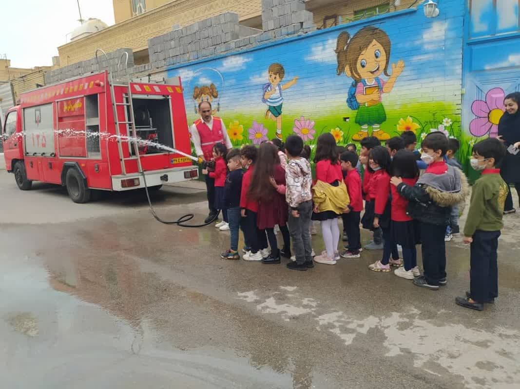 کودکستان غیردولتی دانشمندان کوچک